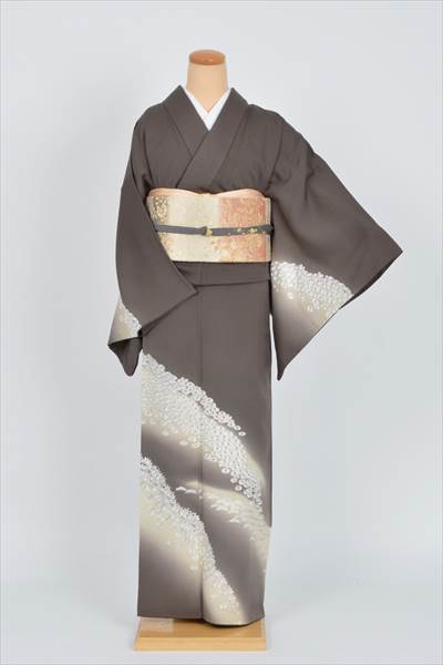 訪問着（とび色・紋様）