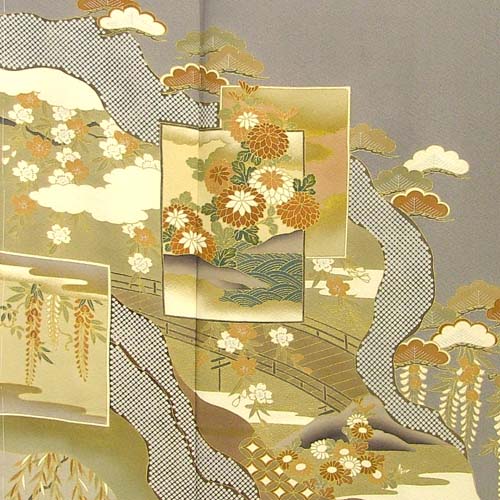 色留袖(グレー地・吉祥模様)