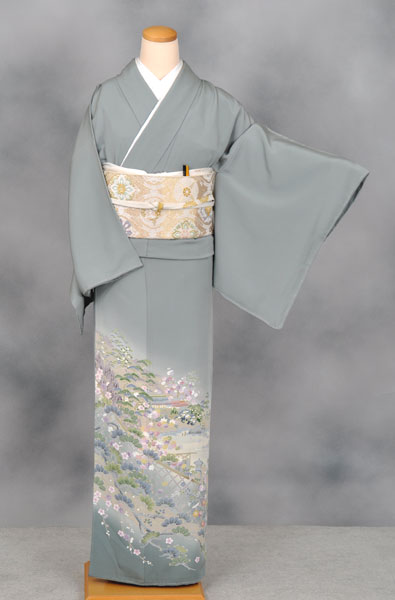 色留袖(藍鼠色に御所解模様)