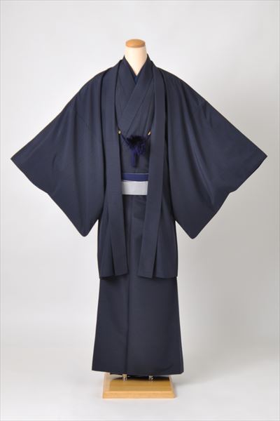 紋付袴[黒紋付・袴縞]