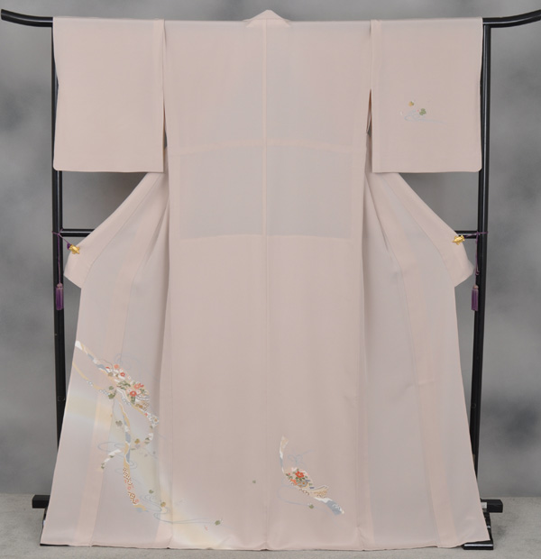 単衣訪問着[淡い灰桜色地・小菊、松]