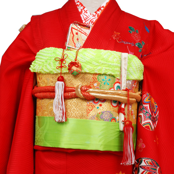 七歳祝い着セット 赤地、裾は黒のぼかし(蝶と手まり)