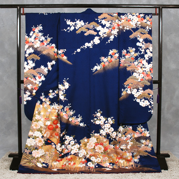 振袖(紺地・屏風)