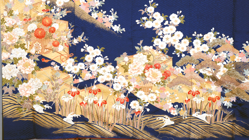 振袖(紺地・屏風)