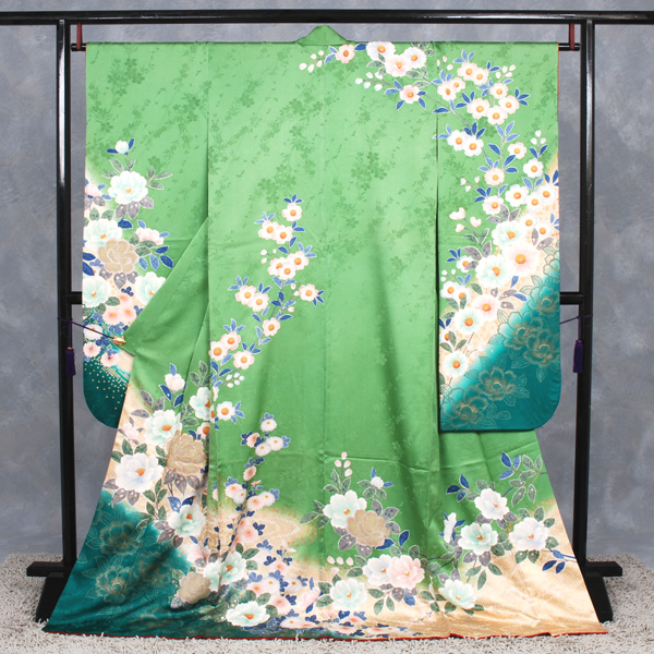 振袖(椿・菊)
