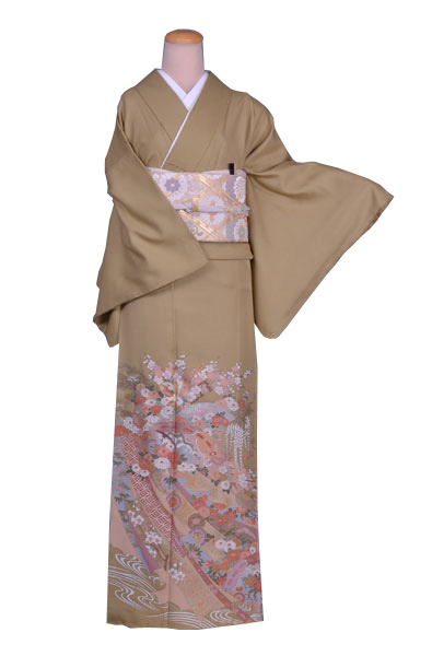 [t]色留袖［檜扇・菊］