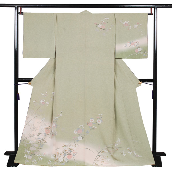 単衣訪問着［若草色地の花模様］
