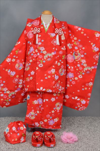 三歳祝着【赤字に小花・毬】