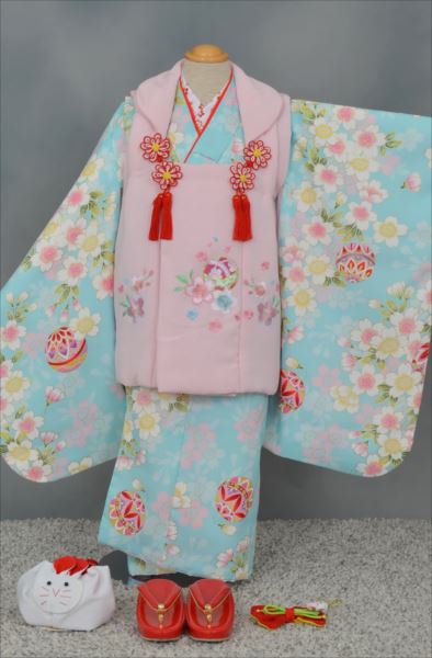 三歳祝着【水色地に桜・毬】