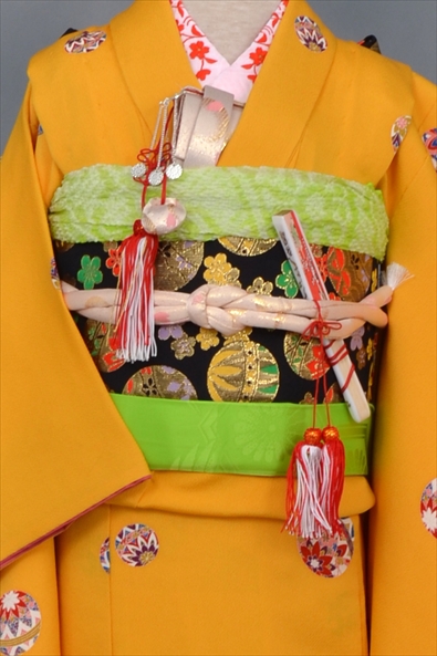 七歳祝着【黄色地に毬】