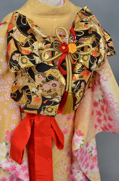 七才祝着【黄色地に花々・毬】