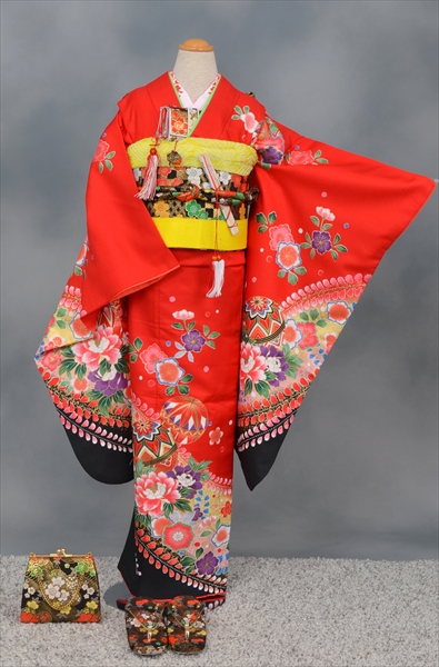 七歳祝着【朱赤地に四季の草花】