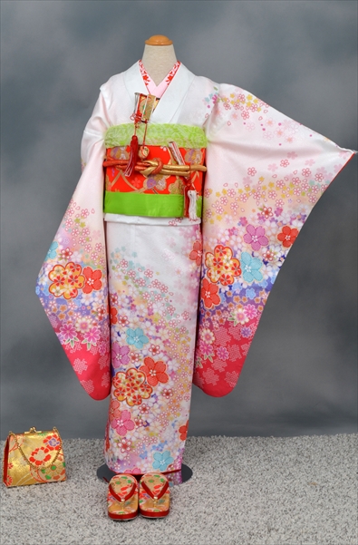 七歳祝着【純白に花々】