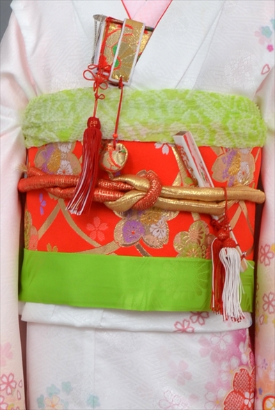 七歳祝着【純白に花々】