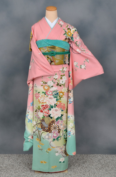 振袖【薄桃色地に花車】