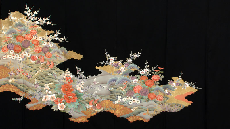 黒留袖〔四季草花におしどり〕