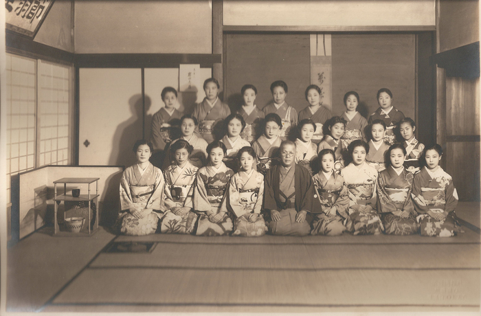 8_１３年１１月３日寛永寺大師会茶会.jpg